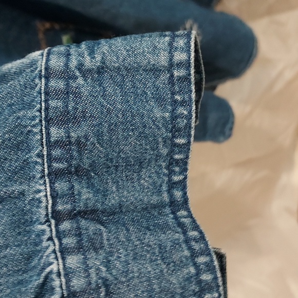 Christmas Themed Embroidered Blue Medium Washed Denim Long Sleeve Shirt Size M - Picture 3 of 7